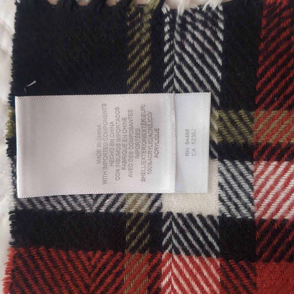 * Scarf Women's Soft Plaid Multicolor Acrylic, Bottom Fringe, Like New - Picture 4 of 6